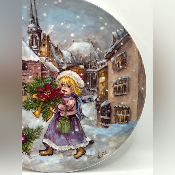 VTG Goebel Collectible Porcelain Plate A Gift of Joy Christmas Kinderland Lore - Picture 4 of 8